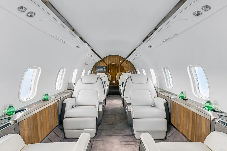 challenger-350-interior