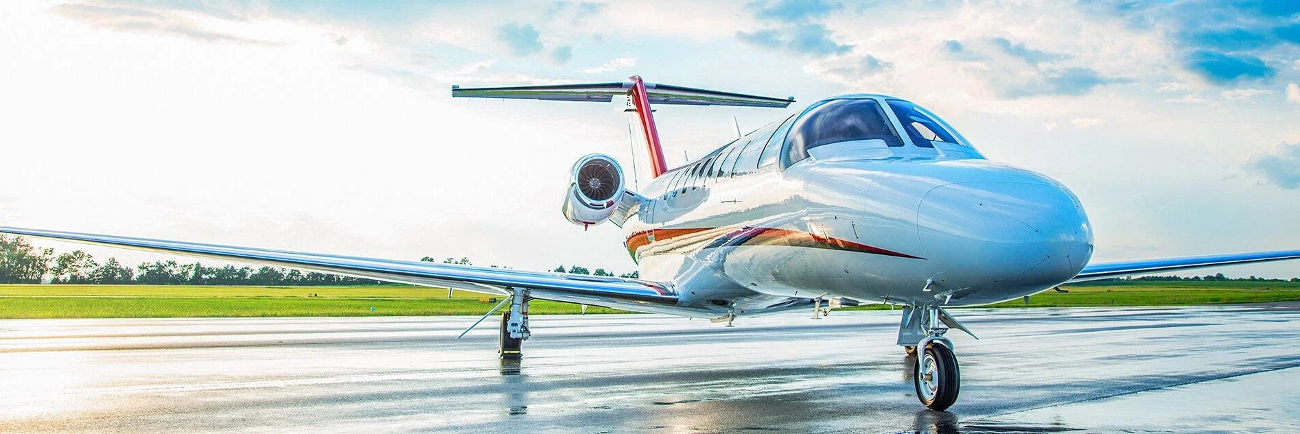 citation-cj3-sunset-1894x633