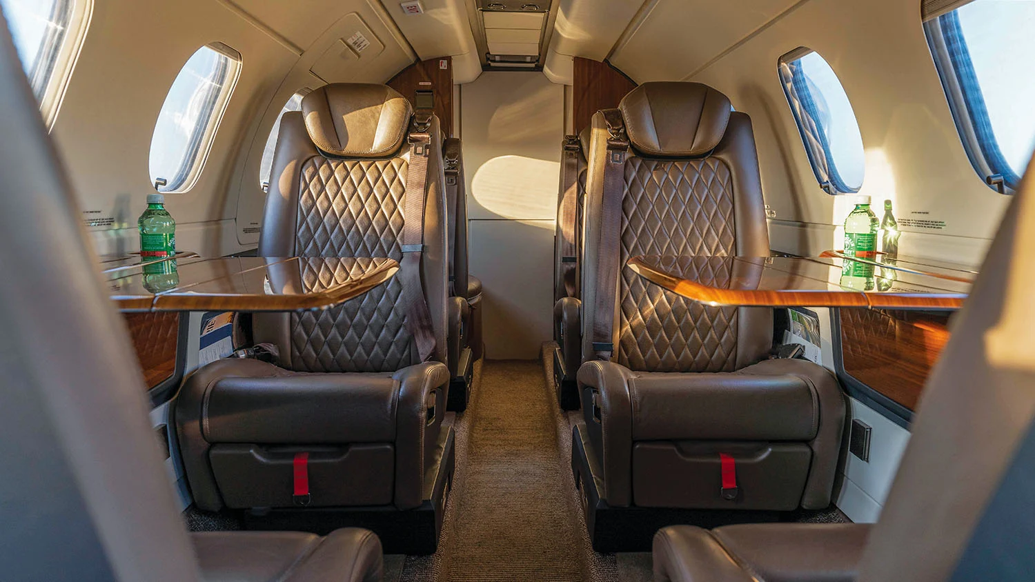 phenom-300-interior