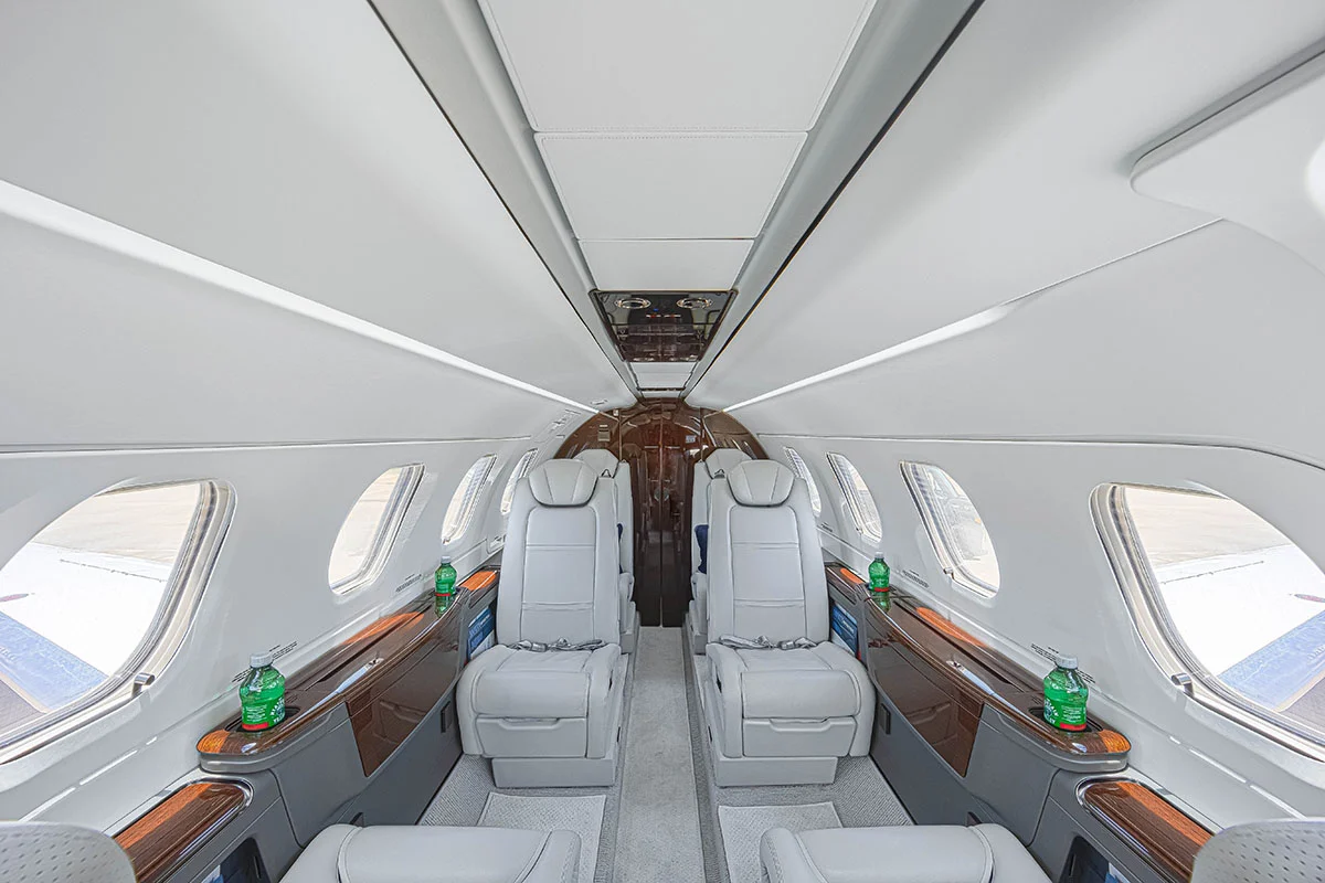 phenom-300e-interior