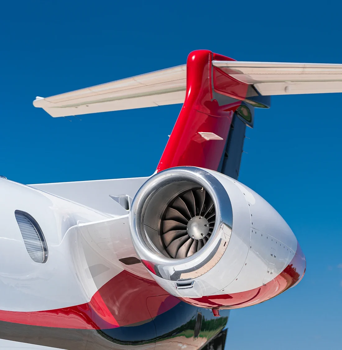 challenger tail section